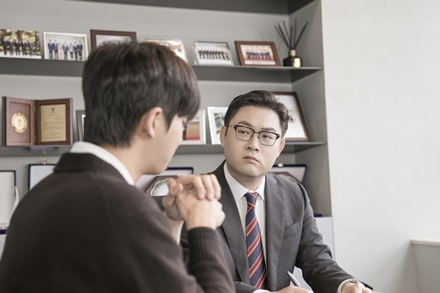 검찰은 피의자의 초범, 깊은 반성, 재범 방지 노력 등을 참작하여 기소유예 처분