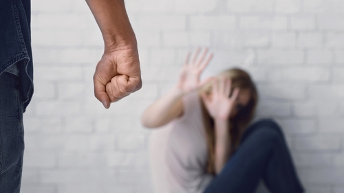 데이트폭력의 고리는 왜 끊어지지 않을까?